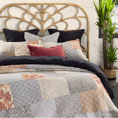 Mocha Courtepointe Double/Queen 88x90 et autres formats